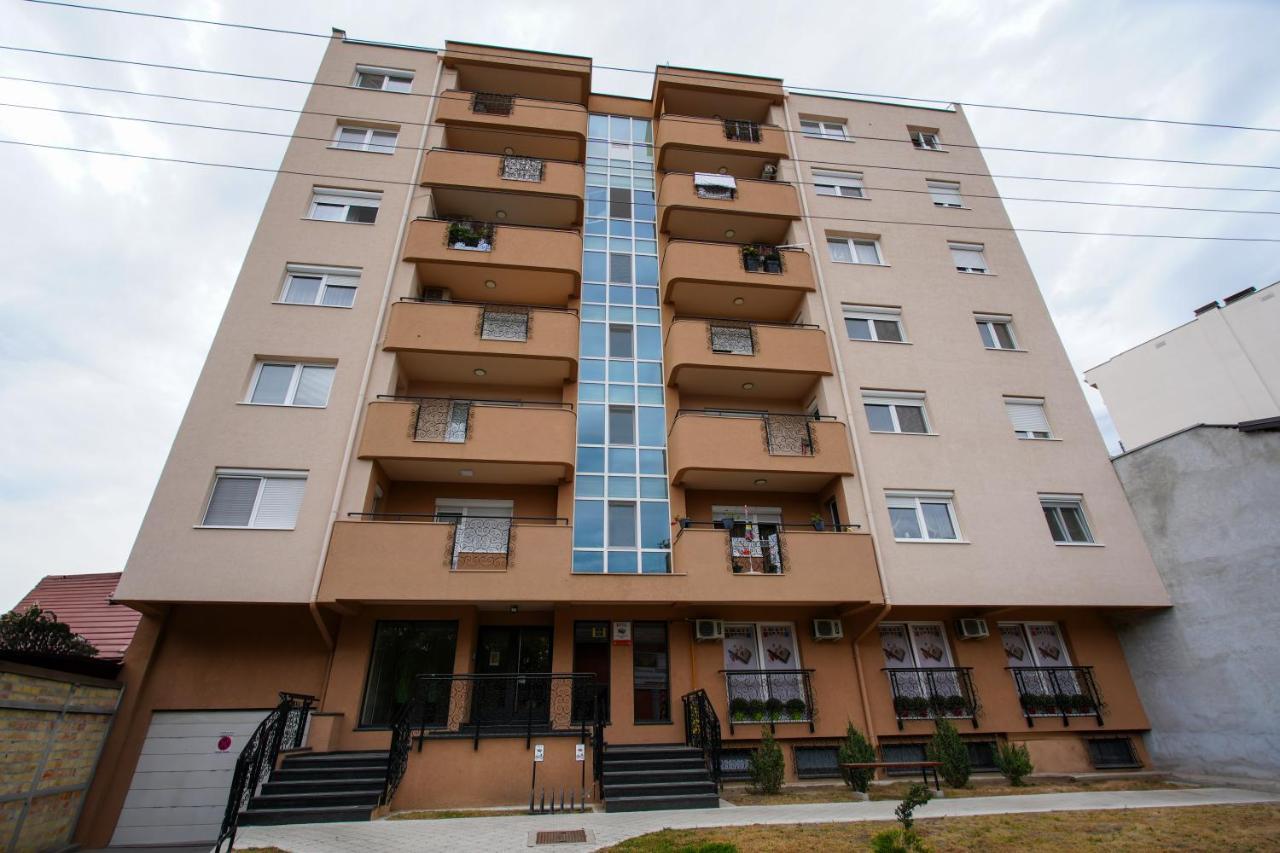 Apartman Jelena Суботица Екстериор снимка